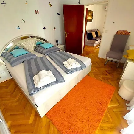 Pet Friendly Holiday Sofia *